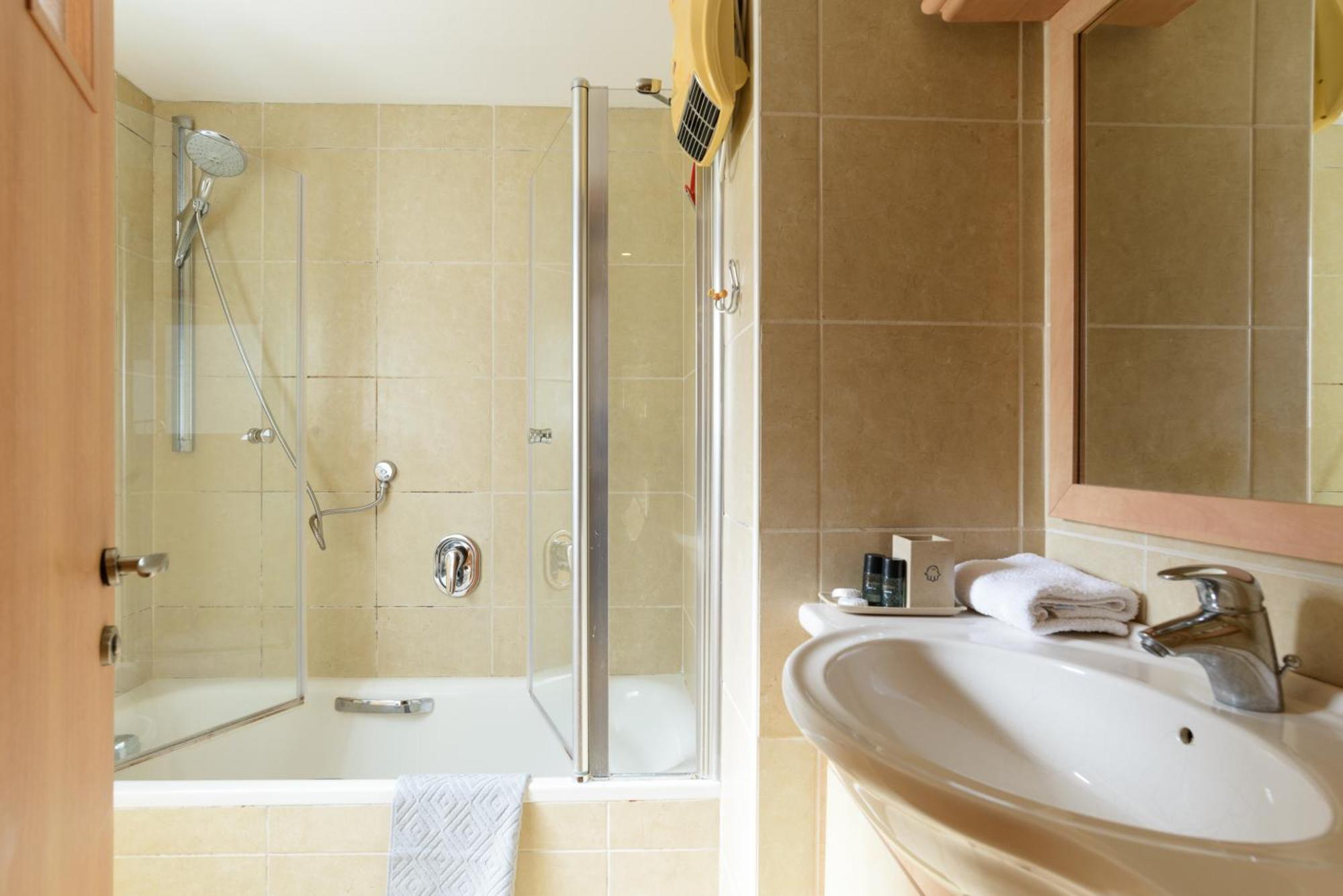 Cosy 1Br Near Beach By Feelhome Tel-Aviv Extérieur photo
